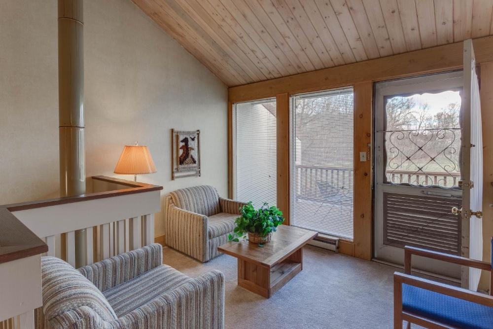 Stony Court at Bryce Mountain